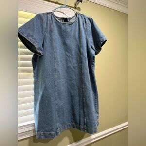 Old Navy Blue Denim Short Sleeve Shift Dress